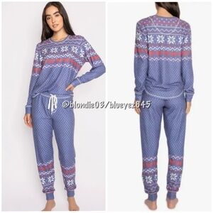 SET PJ Salvage fuzzy fair isle snowflake pajamas M